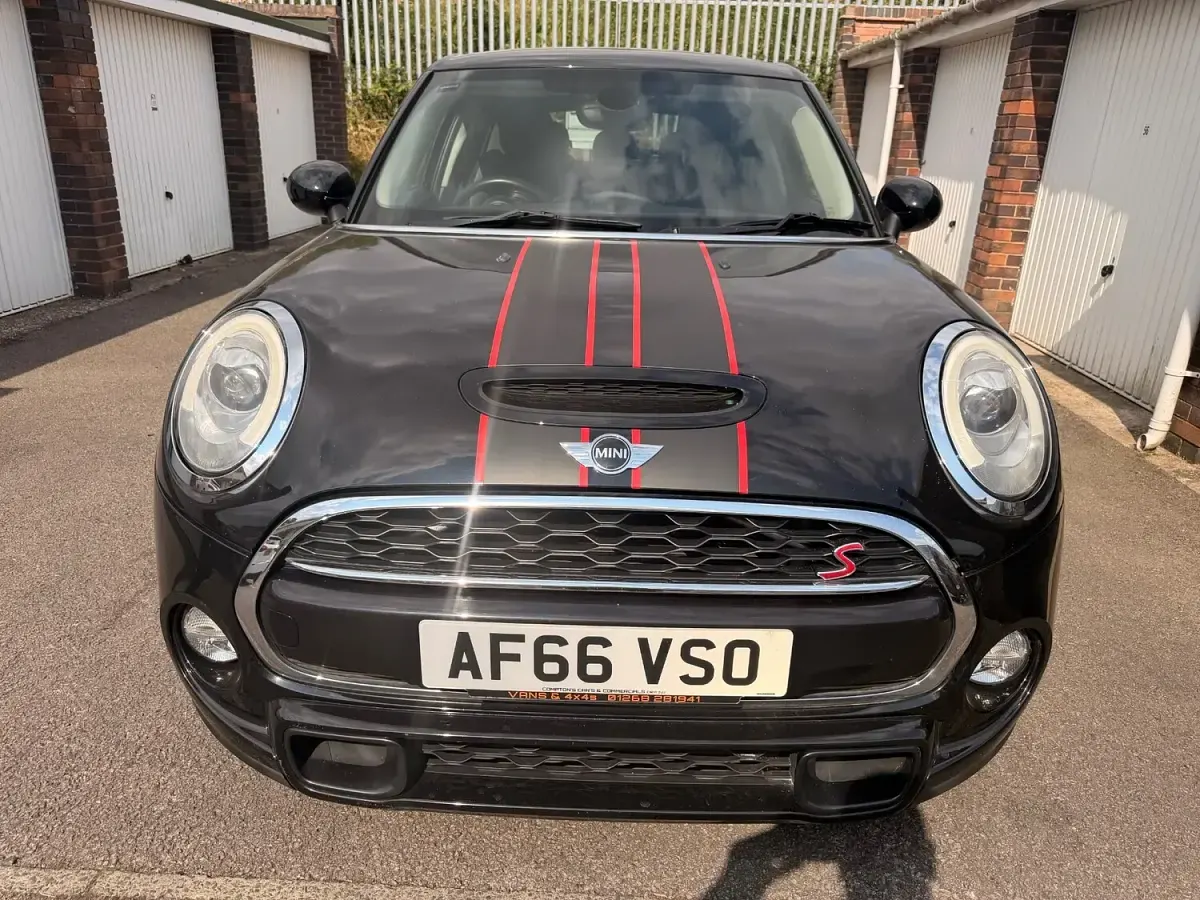 Used Mini Cooper S Hatch 192 HP (141 kW) 2016 Black Hatchback