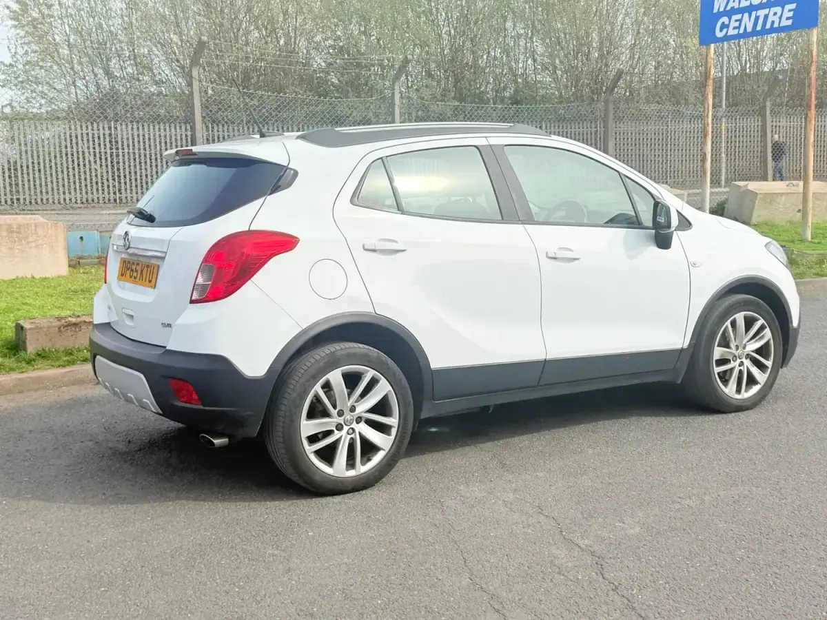 Begagnad Vauxhall Mokka 136 HK (100 kW) 2016 Vit SUV