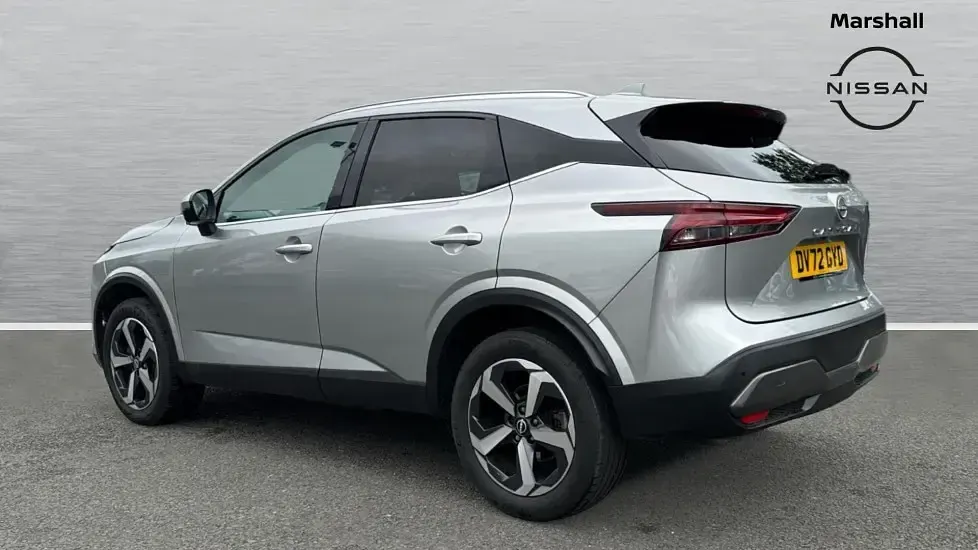 Used Nissan Qashqai N-Connecta 140 HP (102 kW) 2022 Silver SUV