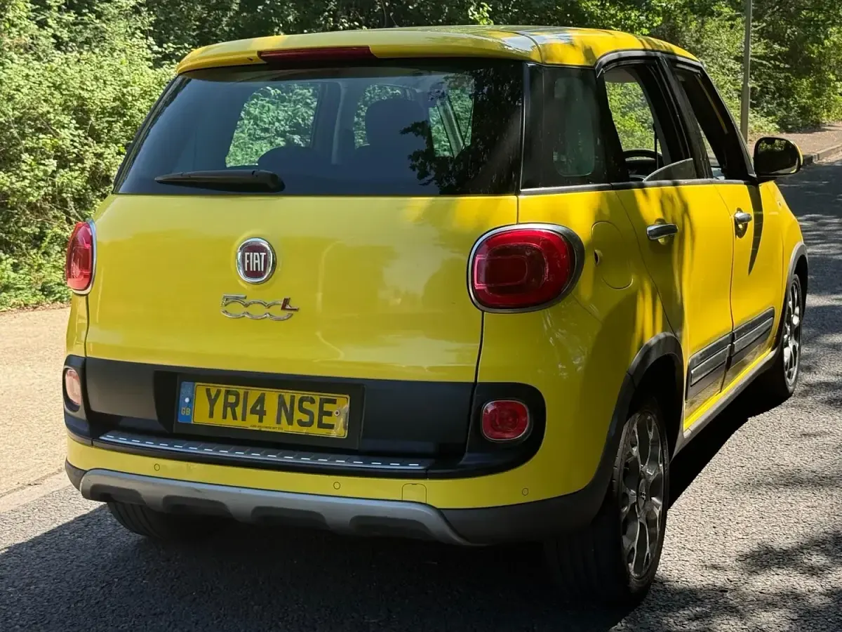 Used Fiat 500L Trekking 85 HP (62 kW) 2014 Yellow MPV