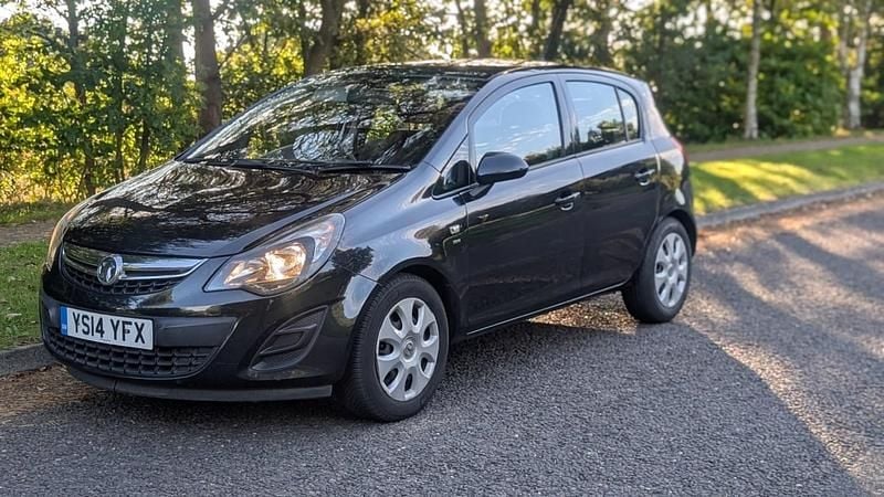 Black Used 2014 Vauxhall Corsa Design Edition Hatchback | £3,499 (Good price) - Image 1/4
