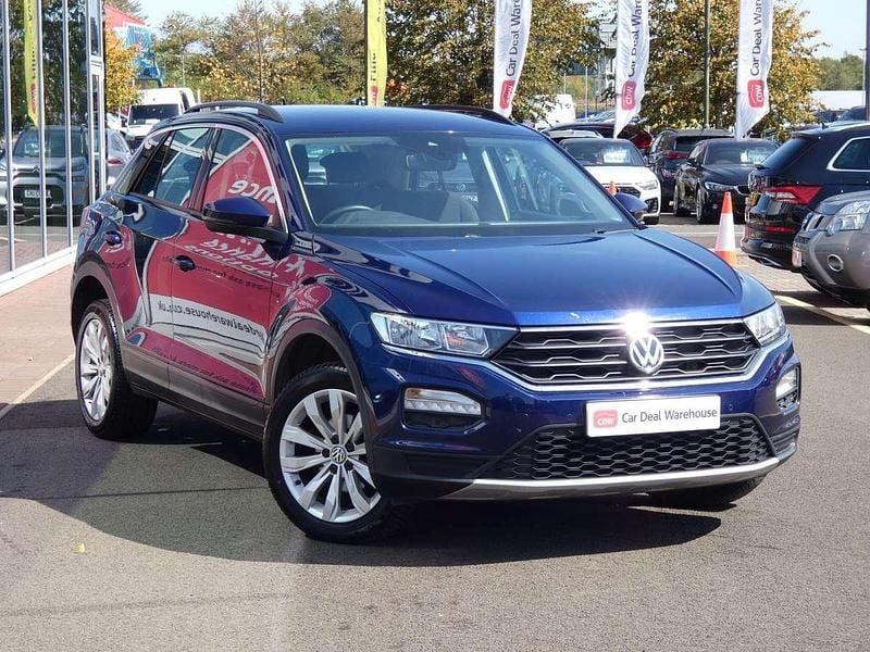 Blue Used 2019 VW T-Roc SE SUV | £11,499 (Fair price) - Image 1/4
