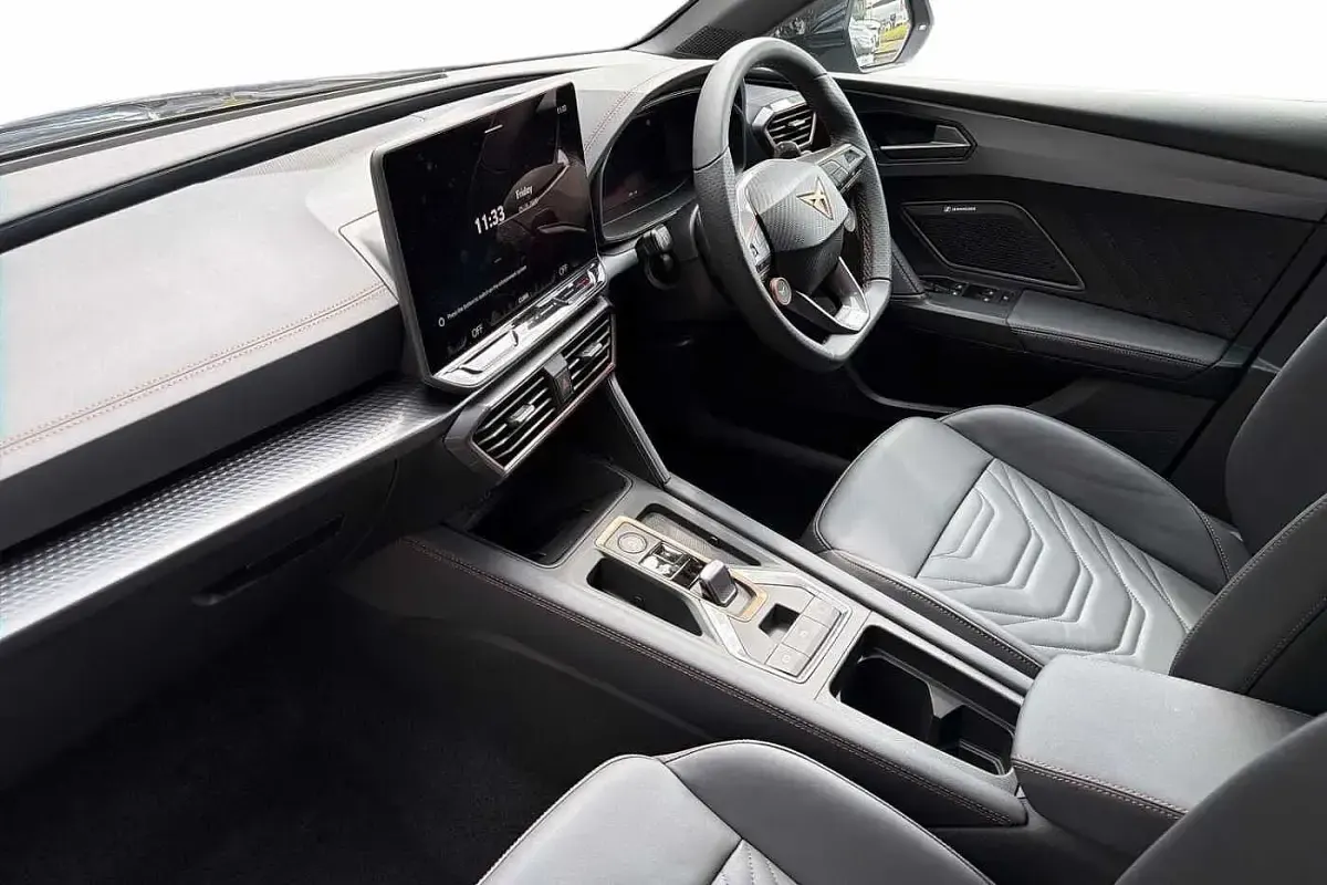 New Cupra Leon VZ2 272 HP (200 kW) 2026 Dark void Hatchback