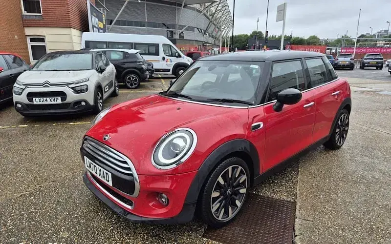 Used Mini Cooper Exclusive 136 HP (100 kW) 2020 Red Hatchback