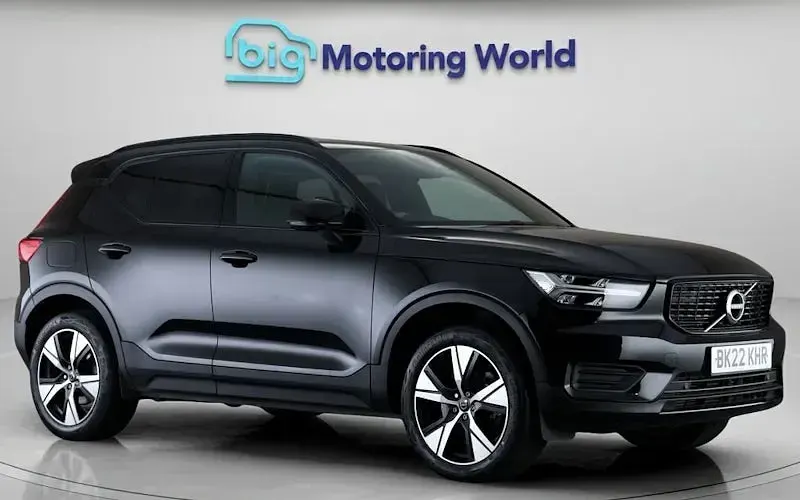 Used Volvo XC40 R-Design 211 HP (155 kW) 2021 SUV
