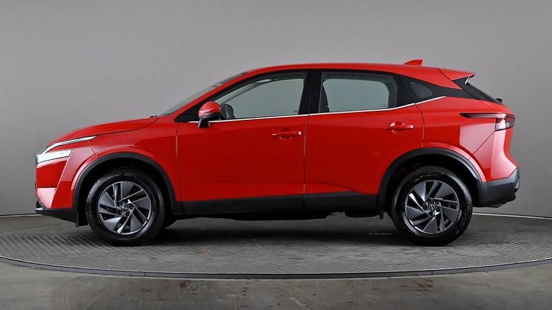 Used Nissan Qashqai Acenta Premium 140 HP (102 kW) 2024 Red SUV