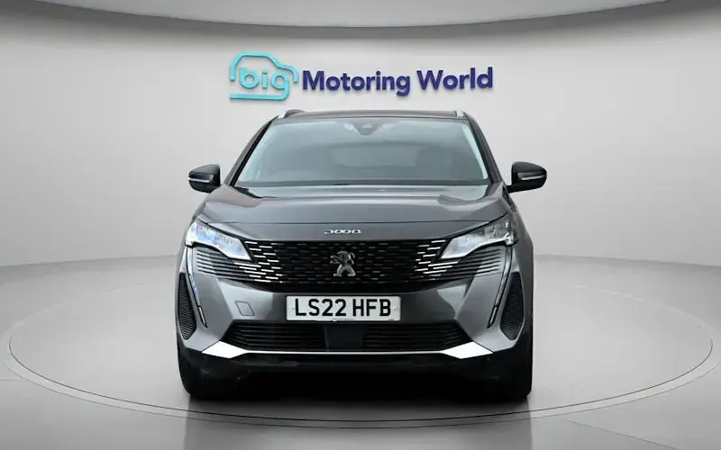 Used Peugeot 3008 Allure Premium 131 HP (96 kW) 2022 Grey SUV