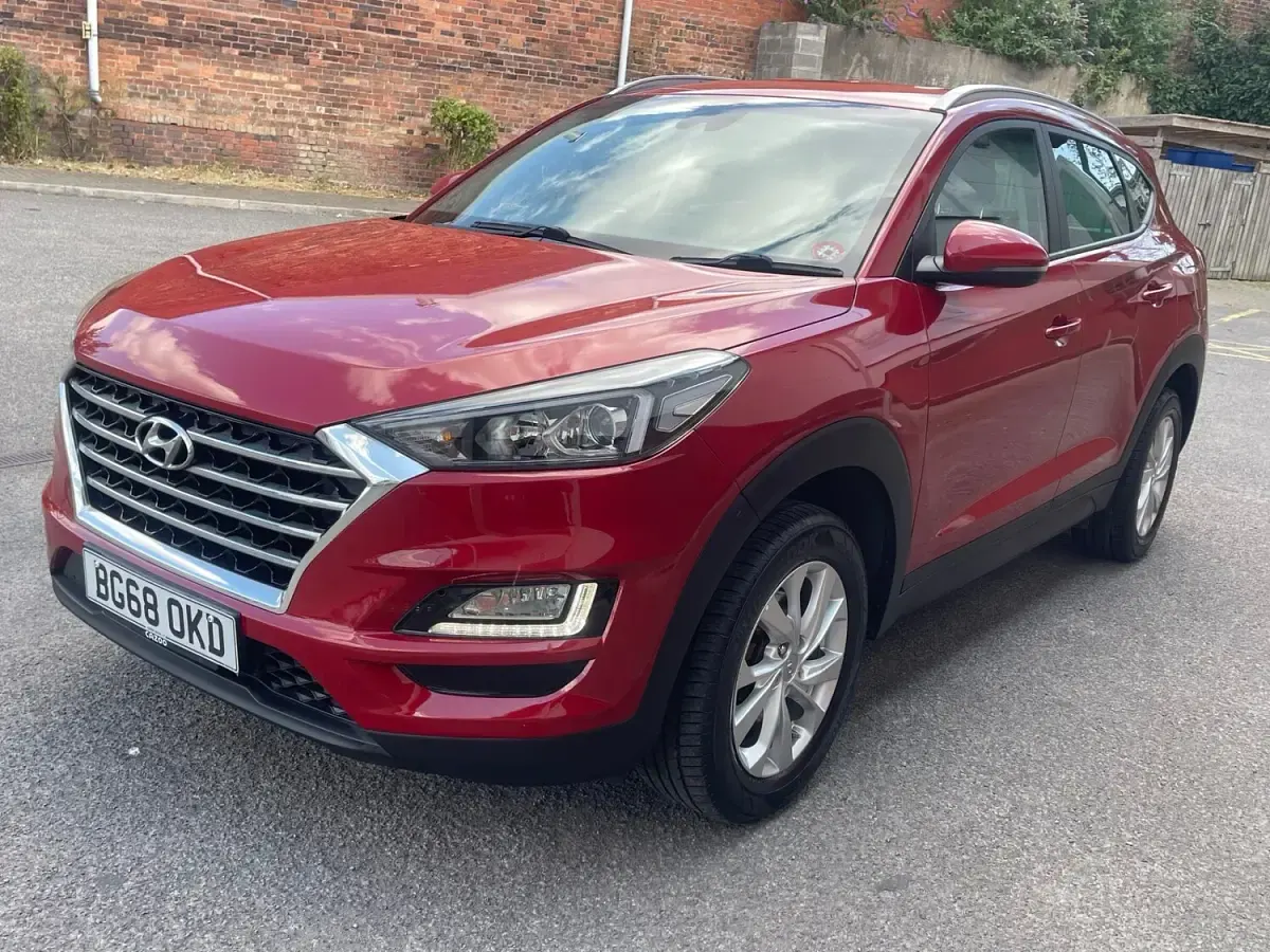 Used Hyundai Tucson SE 2018 Red SUV