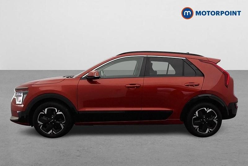 Used Kia e-Niro 150 kW (204 HP) 2023 Orange SUV