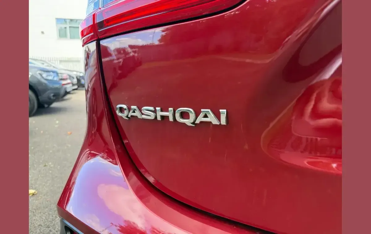 Used Nissan Qashqai Tekna 130 HP (95 kW) 2017 Red SUV