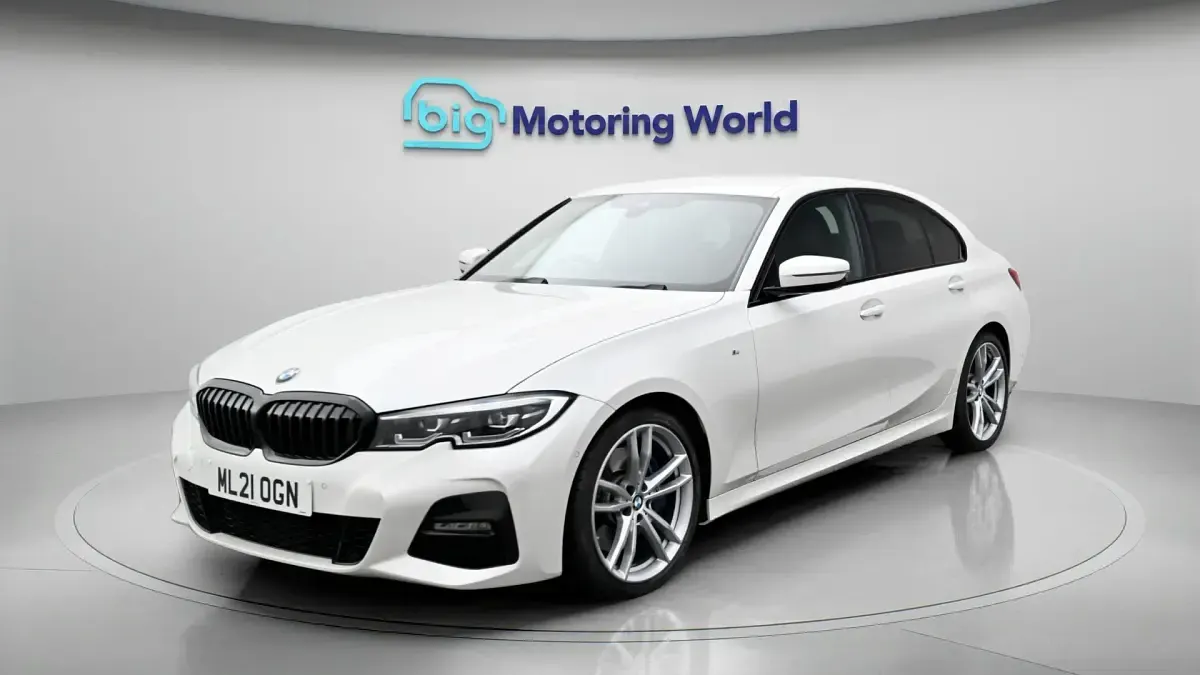 Used BMW 320 M Sport 184 HP (135 kW) 2021 White Sedan