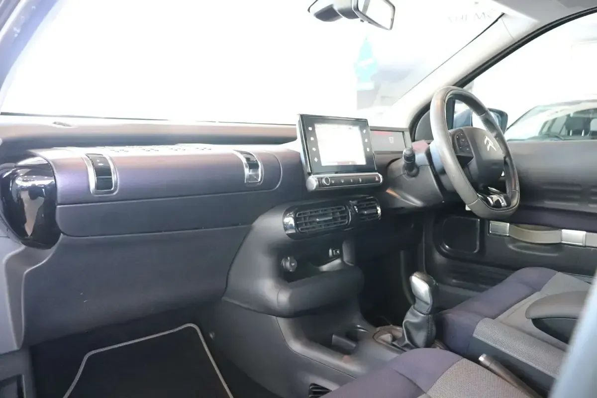 Used Citroën C4 Flair 2016 Purple SUV