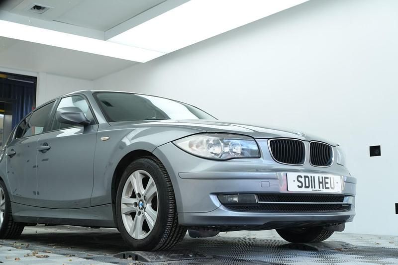 Grey Used 2011 BMW 118 Hatchback | £2,950 (Good price) - Image 1/4