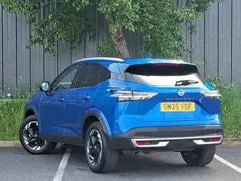 Used Nissan Qashqai N-Connecta 140 HP (102 kW) 2025 Blue SUV