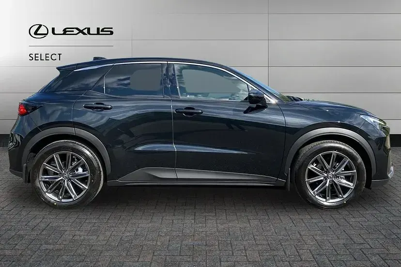 Used Lexus LBX 136 HP (100 kW) 2026 Eclipse black SUV