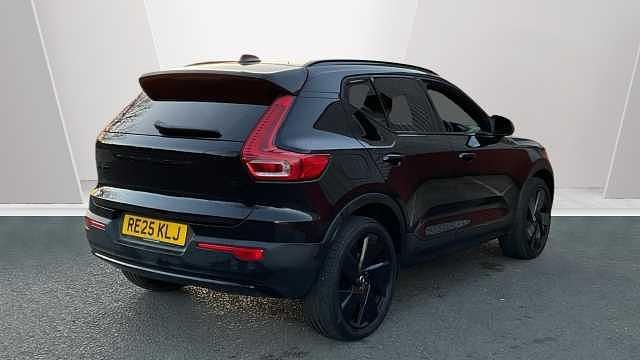 Used Volvo XC40 Plus 194 HP (142 kW) 2025 SUV