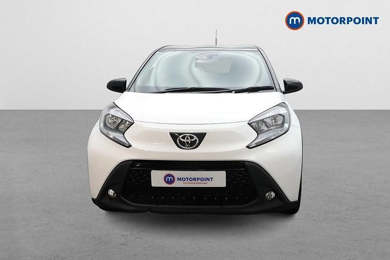 Used Toyota Aygo X 72 HP (52 kW) 2024 White SUV