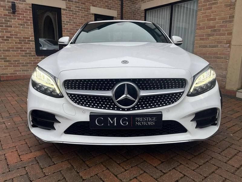 Used Mercedes C300 AMG line 2018 White Sedan