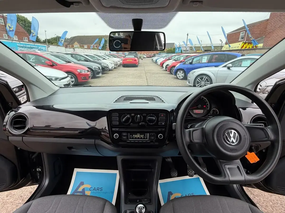 Used VW up! move up! 60 HP (44 kW) 2015 Black Hatchback