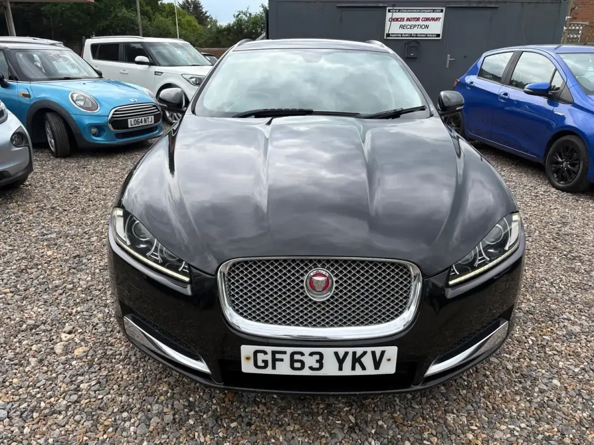 Second-hand Jaguar XF Luxury 2014 Negru Break