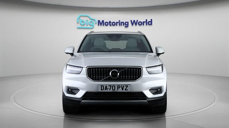 Used Volvo XC40 Inscription 163 HP (119 kW) 2020 White SUV