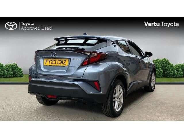 Used Toyota C-HR 122 HP (89 kW) 2023 Grey SUV
