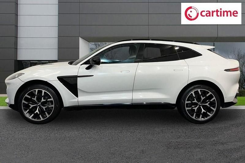 Used Aston Martin DBX 550 HP (404 kW) 2020 White SUV
