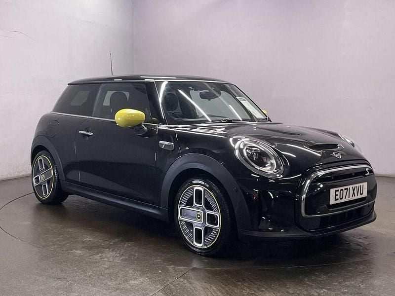 Used Mini Cooper SE Hatch 135 kW (184 HP) 2021 Black Hatchback