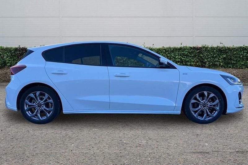 Used Ford Focus ST-Line 2024 White Hatchback