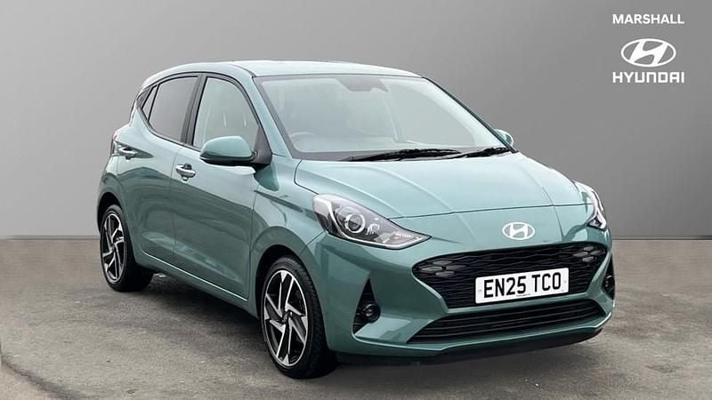 Used Hyundai i10 Premium 79 HP (58 kW) 2025 Green Hatchback