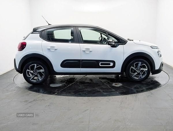Used Citroën C3 PureTech 108 HP (79 kW) 2021 White Hatchback