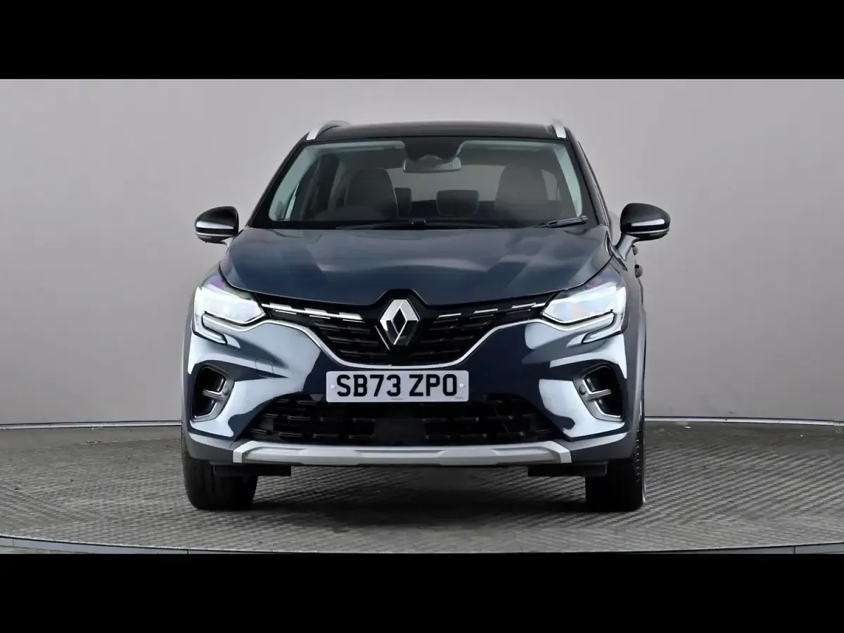 Used Renault Captur Techno 91 HP (66 kW) 2024 Blue/black SUV