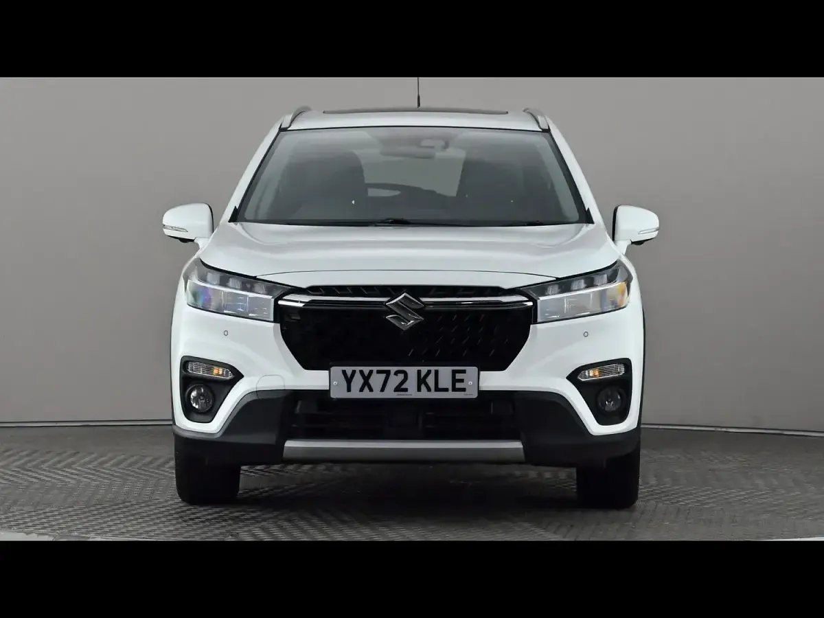 Used Suzuki SX4 2022 White Hatchback