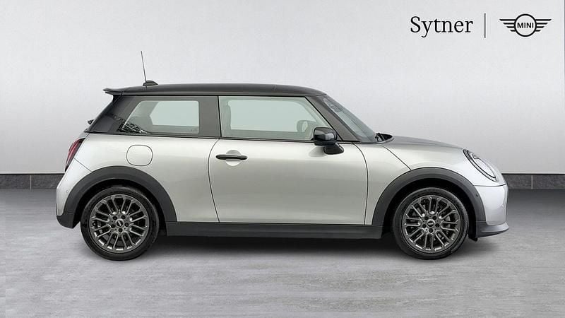 Begagnad Mini Cooper S Hatch 201 HK (147 kW) 2024 Silver Halvkombi
