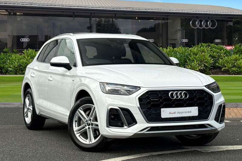 White Used 2025 Audi Q5 S-Line SUV | £36,590 (Super price) - Image 1/4