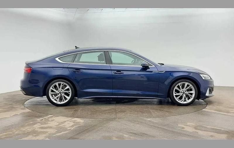 Used Audi A5 Sportback Sport 147 HP (108 kW) 2023 Blue Hatchback