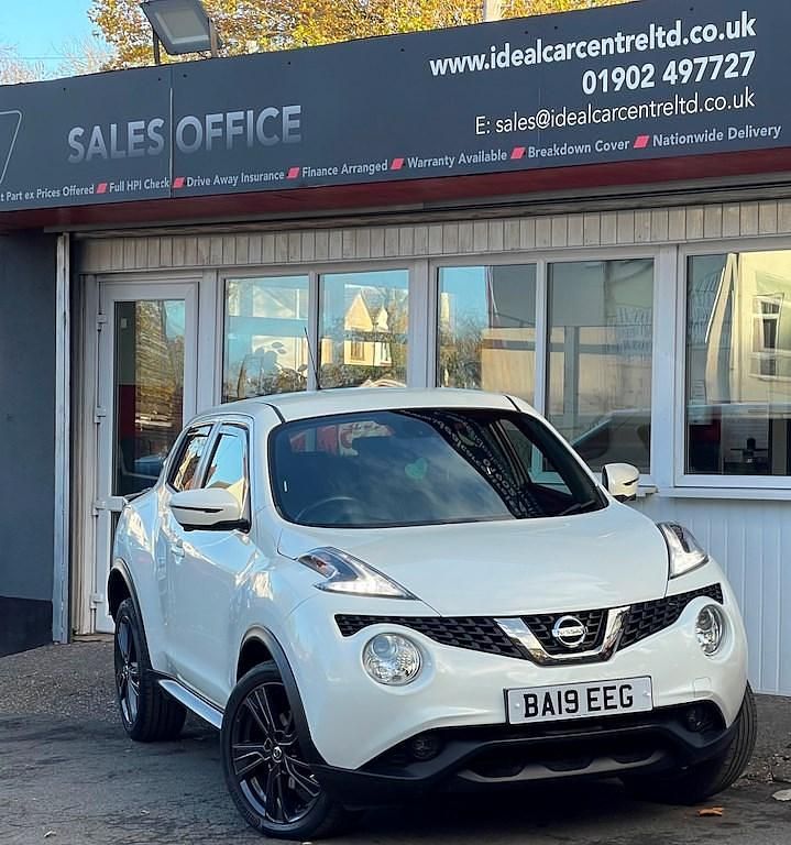 White Used 2019 Nissan Juke Tekna SUV | £7,495 (Super price) - Image 1/3