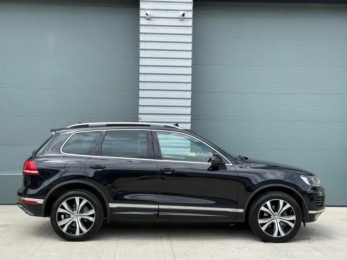 Used VW Touareg R-line 2015 Black SUV
