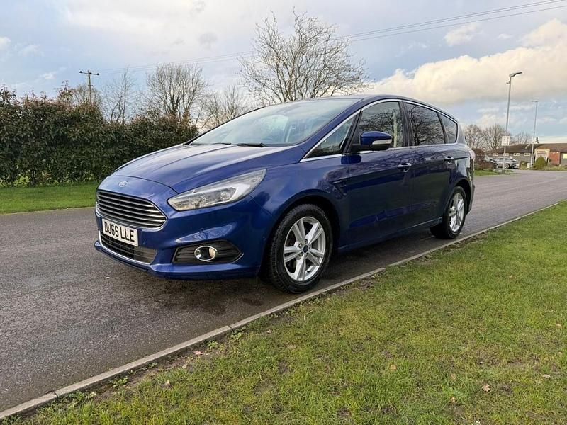 Used Ford S-MAX Titanium 180 HP (132 kW) 2016 Blue MPV