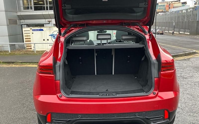 Used Jaguar E-Pace R-Dynamic 204 HP (150 kW) 2022 Red SUV