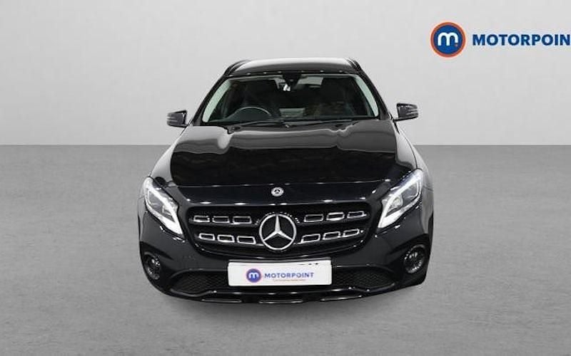 Used Mercedes GLA180 Urban 122 HP (89 kW) 2019 Black SUV