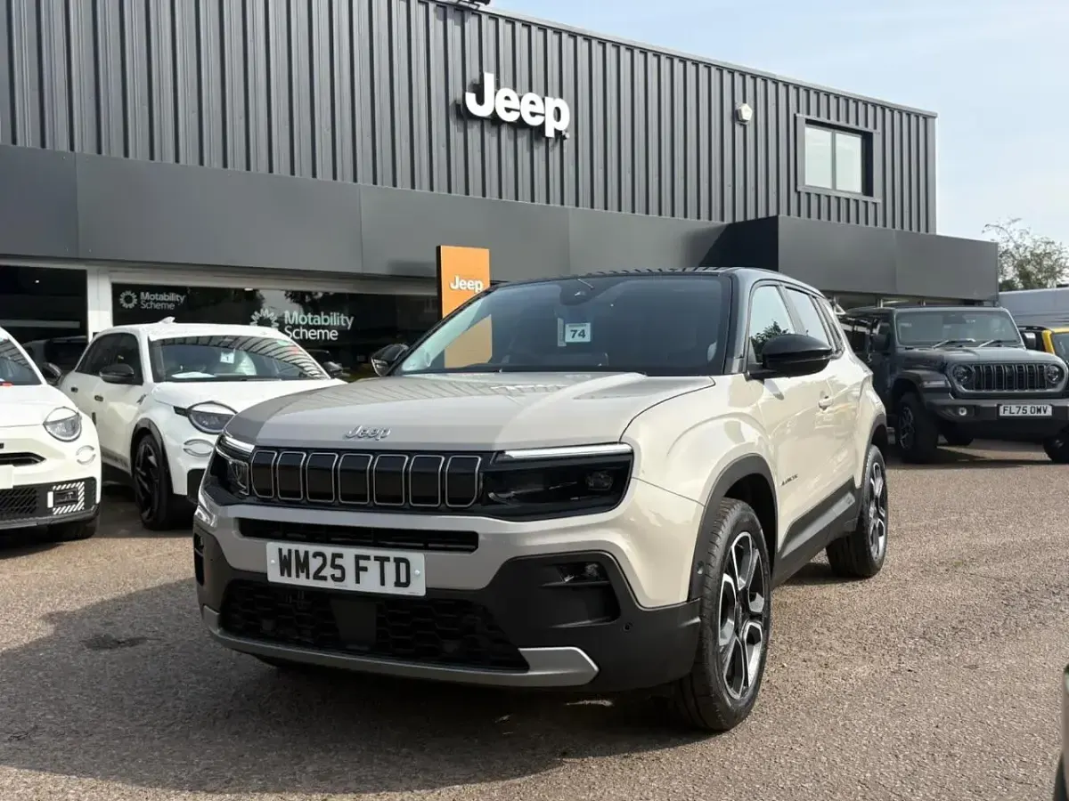 Used Jeep Avenger Summit 100 HP (73 kW) 2025 Brown SUV