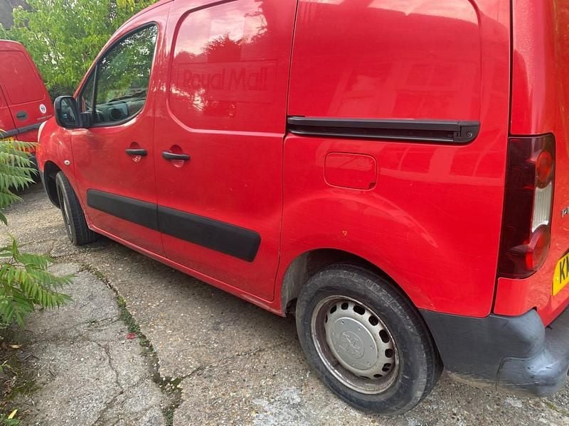 Red Used 2012 Peugeot Partner S Van | £2,500 (Good price) - Image 1/1