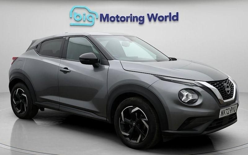 Used Nissan Juke N-Connecta 114 HP (83 kW) 2023 Grey SUV