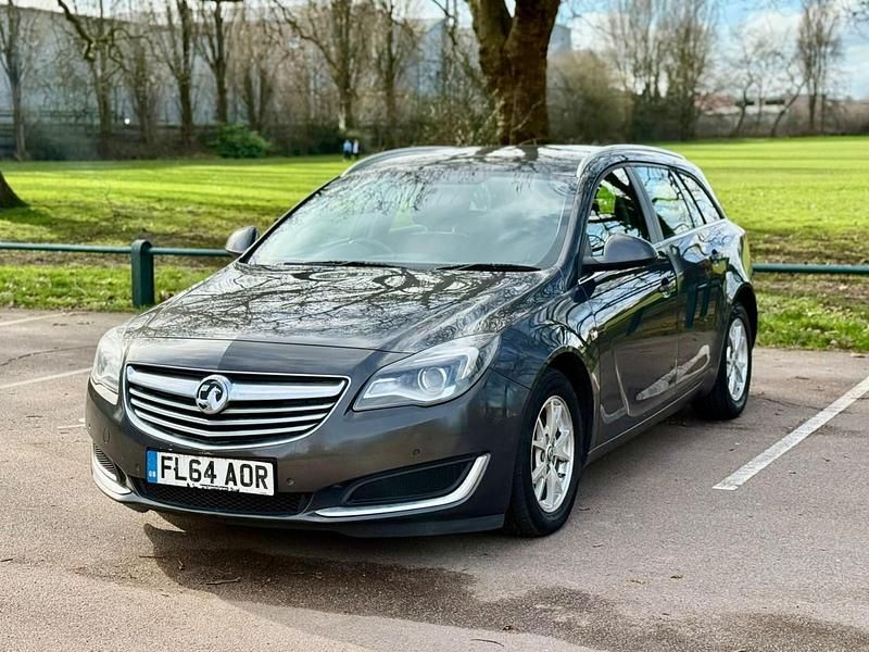 Used Vauxhall Insignia Design Edition 2014 Grey Estate