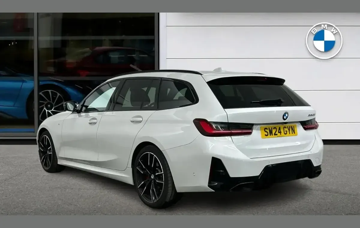 Used BMW M340 Comfort Edition 334 HP (245 kW) 2024 White Estate