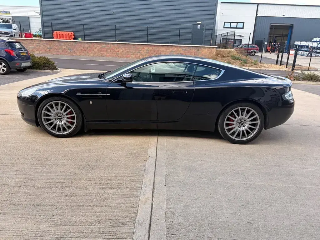 Used Aston Martin DB9 456 HP (335 kW) 2008 Black Coupe