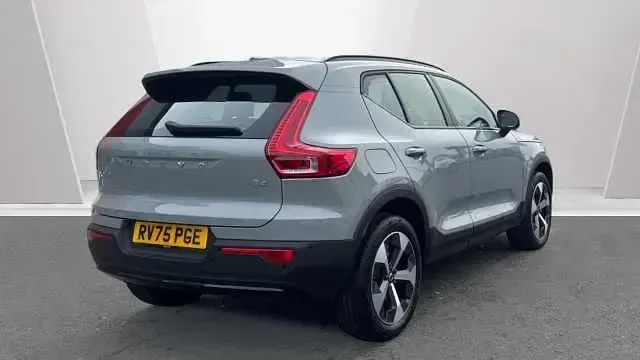 Used Volvo XC40 Plus 194 HP (142 kW) 2025 Silver SUV