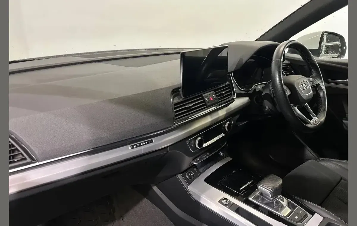 Used Audi Q5 S-Line 200 HP (147 kW) 2021 White SUV