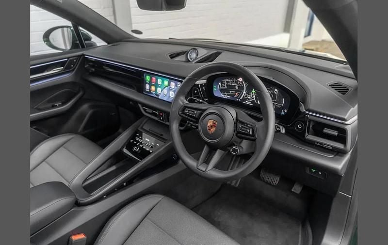 Used Porsche Macan 264 kW (360 HP) 2025 Green SUV